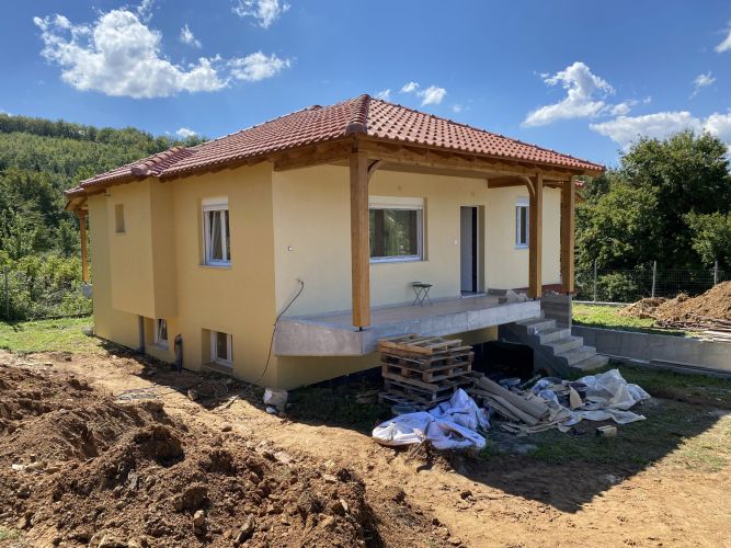 ΧΑΛΚΙΔΙΚΗ ΙΣΟΓΕΙΑ ΚΑΤΟΙΚΙΑ 96ΤΜ